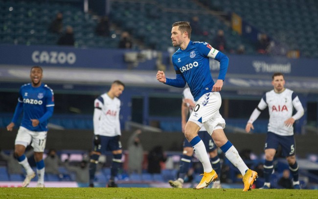 持和整体战 持和整体战